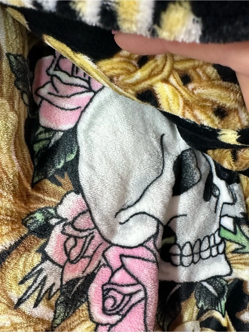 NWT ed hardy Printed Plush Oversized Throw retro rock glam whimsigoth streetwear